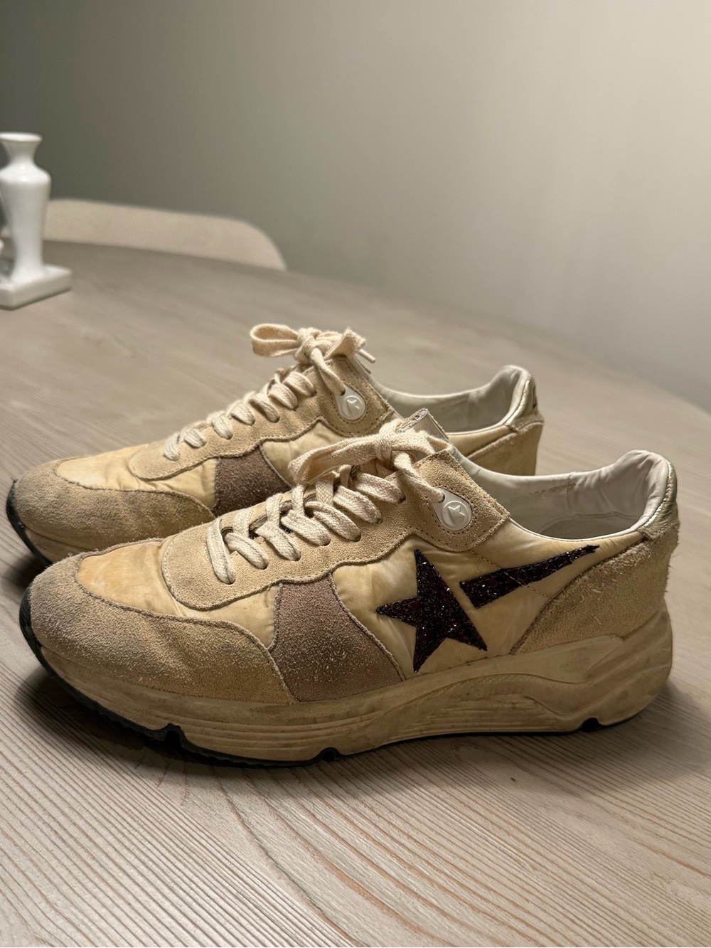 Golden Goose Cream and Beige Glitter Star Sneakers - Picture 6 of 7